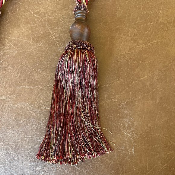 Set of 4 Drapery Curtain Tie Backs Tassels - Picture 8 of 17